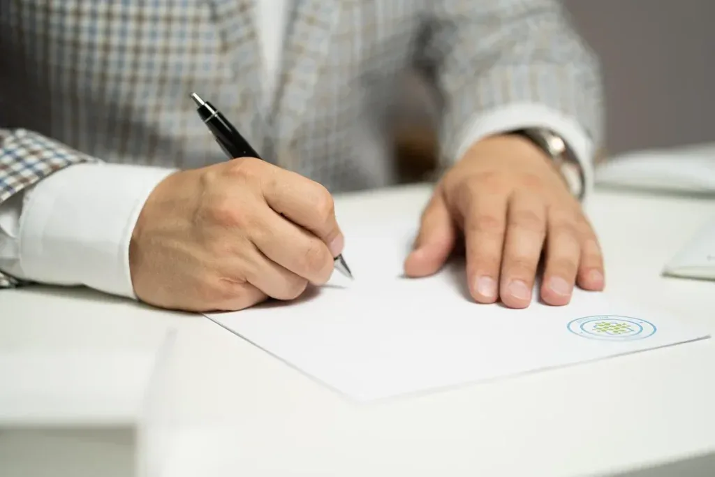 Podpisywanie wniosku o urlop bezpłatny u pracodawcy